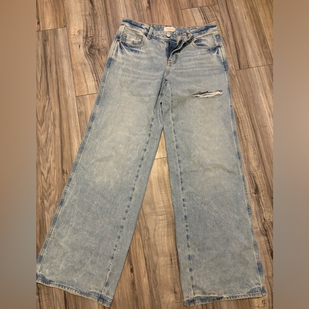 Pac Sun low rise baggy jeans. New, worn once.